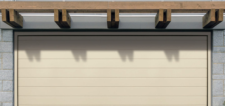 porta sezionale preassemblata